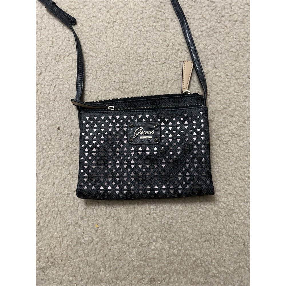 Guess Cross Body‎ Bag; Adjustable Straps